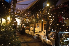 Rote-Straße-Weihnachten-Krusehof-Weinstube