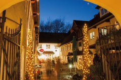 Rote-Strasse-Weihnachten-Sonnenhof